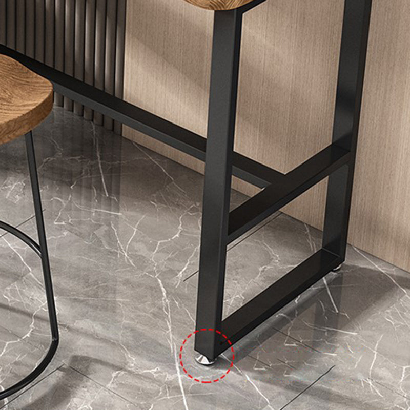 Bistro-Bartisch im industriellen Stil, rechteckiger Massivholz-Bartisch mit Stauraum