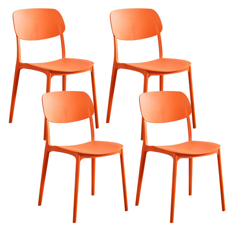 プラスチックの屋内屋外サイドチェアアームレススタック可能なダイニングチェア