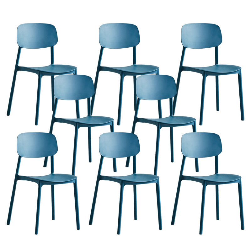 プラスチックの屋内屋外サイドチェアアームレススタック可能なダイニングチェア