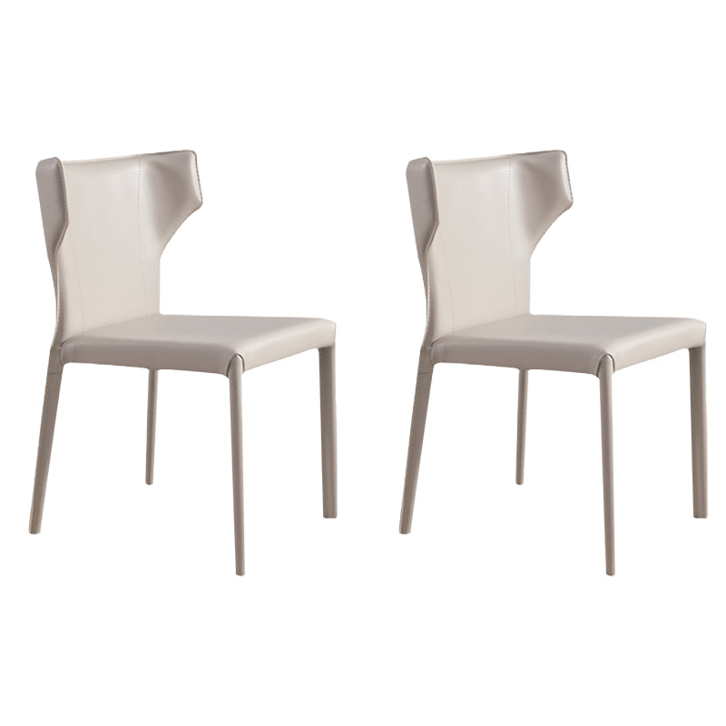 現代的なサイドチェアソリッドバックフェイクレザーダイニングルーム屋内の椅子