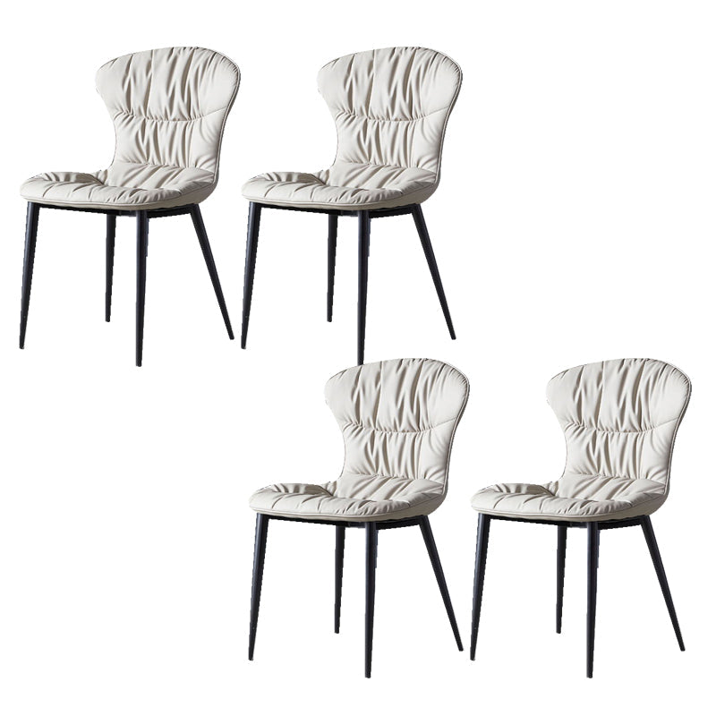 Silla de comedor de cuero falso silla sin brazo con piernas negras