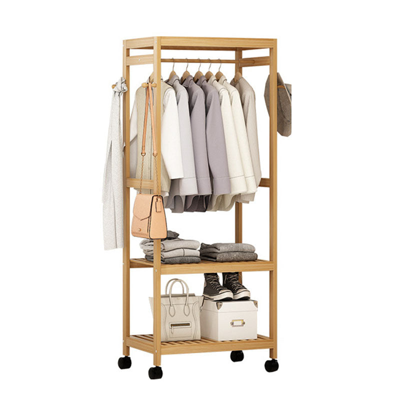 Rack de manteau en bois de style moderne de style ménage minimaliste.
