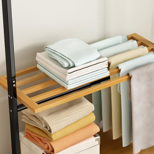 Rack de manteaux en bois de style moderne.