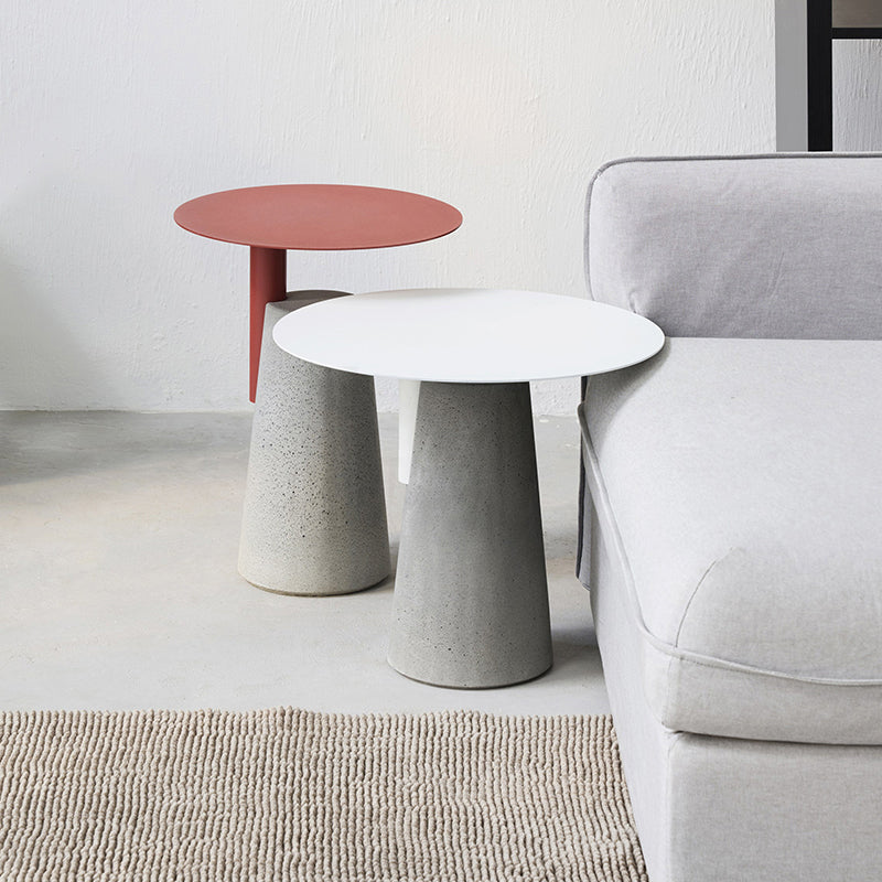 Concrete Side Table Modern Pedestal Round End Table for Living Room Clearhalo 'Coffee & Accent Tables' 'End & Side Tables' 'end_side_tables' 'furn' 'furn_end_side_tables' 'Furniture' 'Living Room Furniture' 6760973