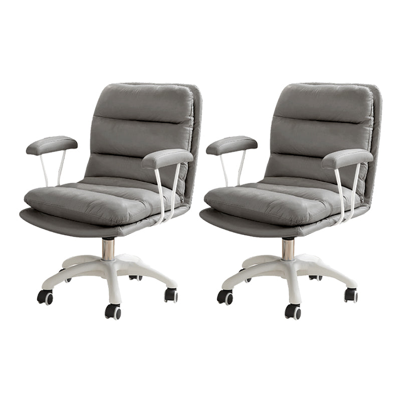 Silla de escritorio de brazos fijos modernos sin angustia silla de oficina ergonómica con ruedas