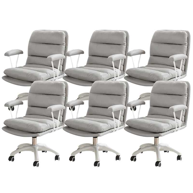 Silla de escritorio de brazos fijos modernos sin angustia silla de oficina ergonómica con ruedas