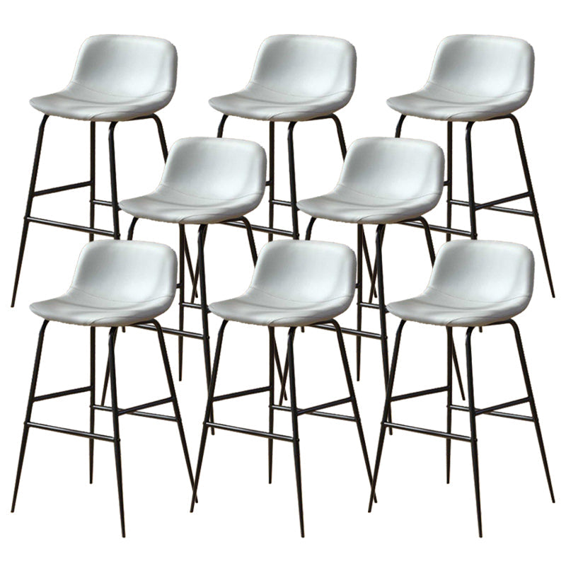 Kunstleder -Esshocker Industrial Barhocker mit schwarzer Metallbasis