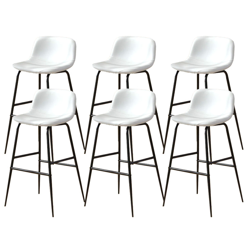 Kunstleder -Esshocker Industrial Barhocker mit schwarzer Metallbasis