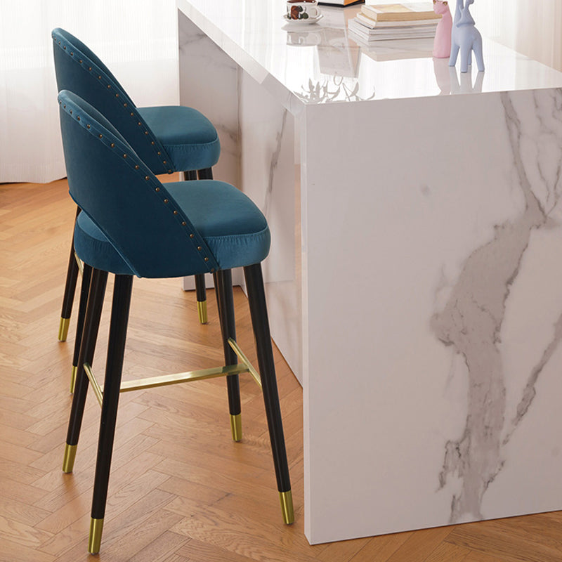 Sgabelli da bar in velluto con gambe in legno di quercia finitura opaca industriale sgabelli interni