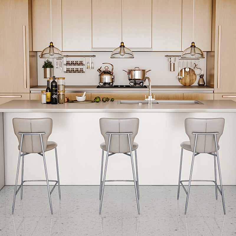 Moderno sgabello da bar sgabello cornice in pelle con base di metallo