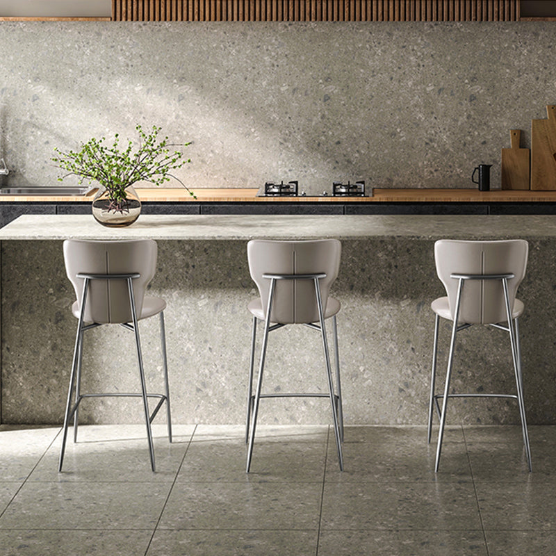 Moderno sgabello da bar sgabello cornice in pelle con base di metallo