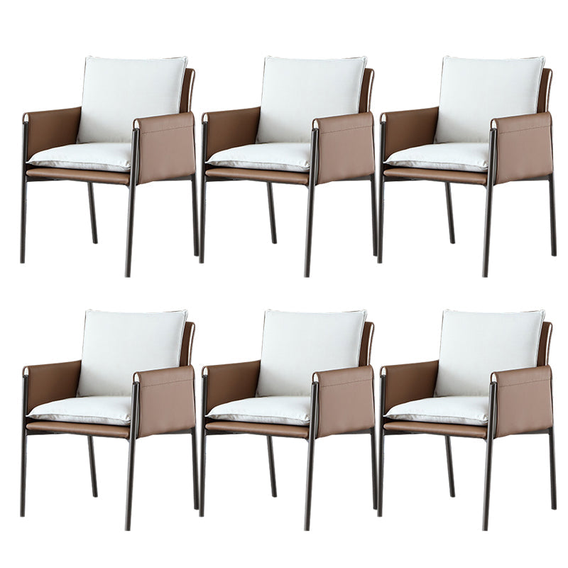 Sedia a braccio contemporanea in metallo sedia sala da pranzo solido sterzo per interno