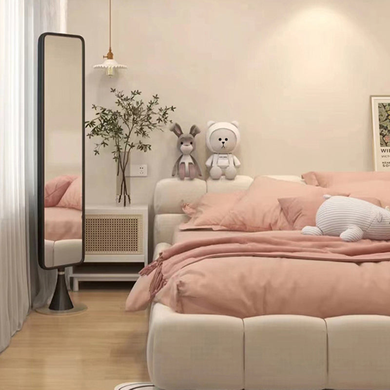 Lit standard contemporain avec tête de lit en cuir authentique touflée