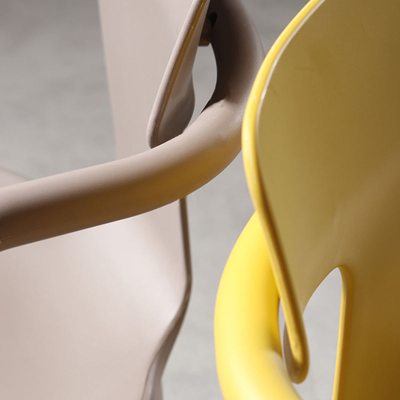 Sedia da sala da pranzo aperta posteriore sedia a braccio da pranzo in plastica contemporanea