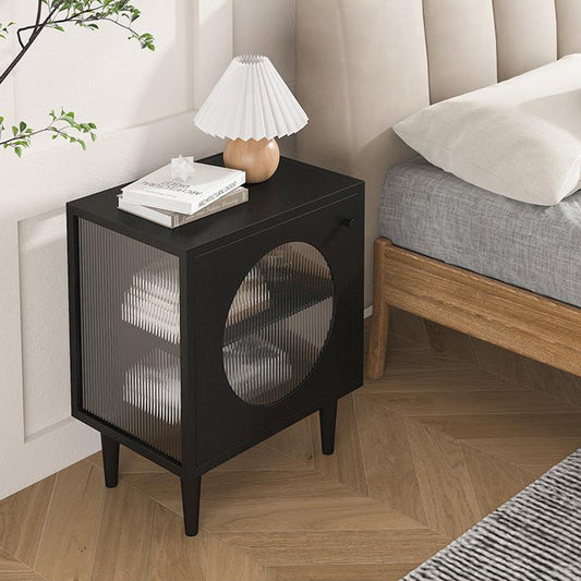 Industrieller Nachttisch am Nachttisch am Nachttisch