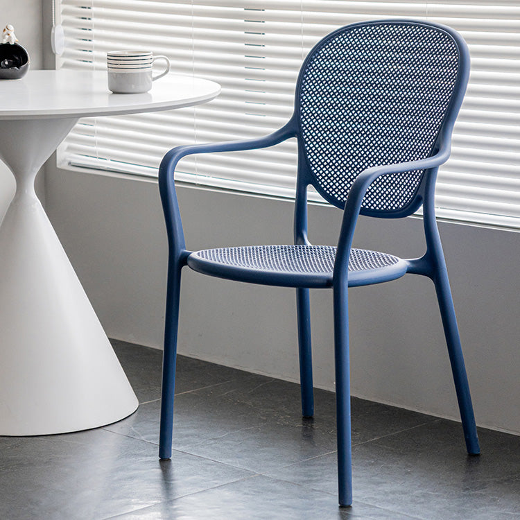 Contemporary Plastic Dining Arm Chair King Louis Back Side Chair Blue 1 Piece Clearhalo 'Dining Chairs' 'Dining Tables & Seating' 'dining_chair' 'furn' 'furn_dining_chair' 'Furniture' 'Kitchen & Dining Furniture' 6796287