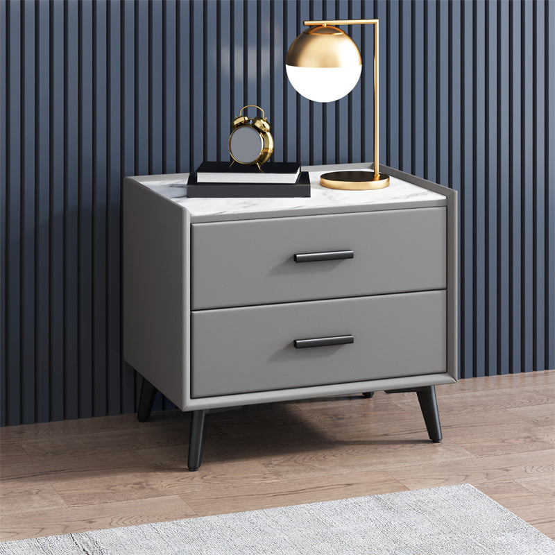 Mesa nocturna contemporánea de acabado antiguo con cajones