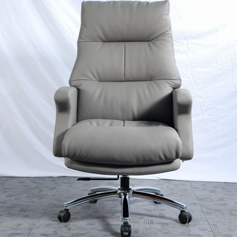 Las ruedas de silla ejecutiva de cuero gris contemporáneo incluyen silla de gerentes para la oficina