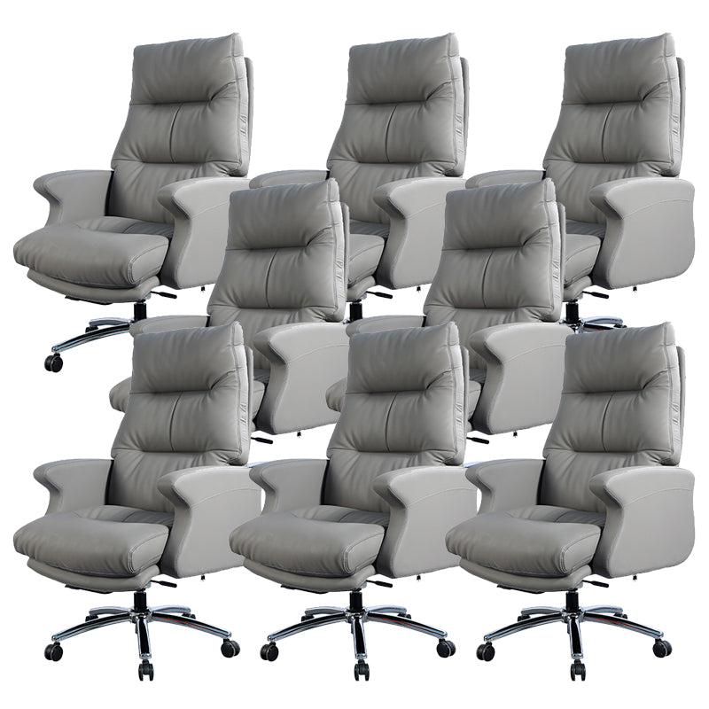 Las ruedas de silla ejecutiva de cuero gris contemporáneo incluyen silla de gerentes para la oficina