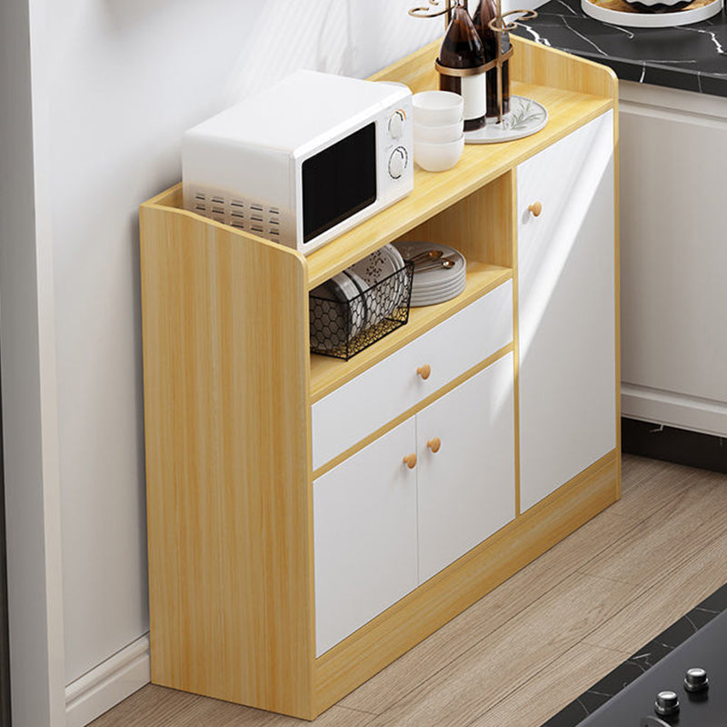 Server in stile contemporaneo di credenza in legno con armadi e cassetti