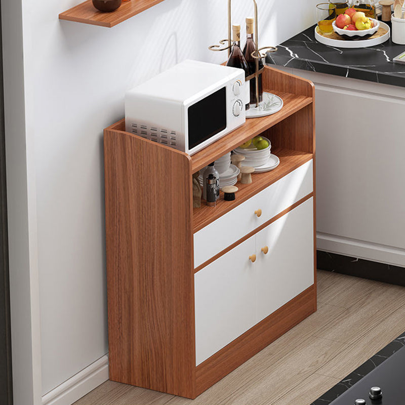 Server in stile contemporaneo di credenza in legno con armadi e cassetti