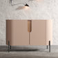 Server in stile contemporaneo di credenza in pietra con armadi e cassetti
