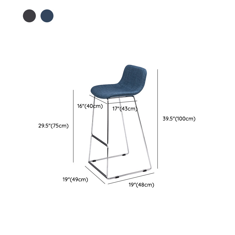 Tabourets de restauration en plastique contemporain tabourets de bar sans bras avec base en métal