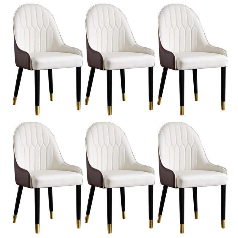 Sedie da pranzo senza braccio imbottite industriali.