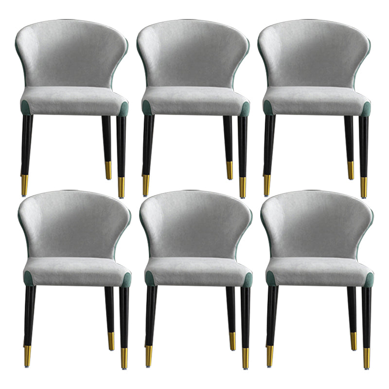 Sedie da pranzo senza braccio imbottite industriali.