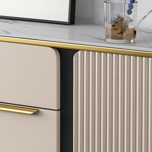 Sideboard a buffet di pietra di credenza glam con cassetti e armadi
