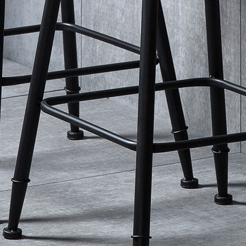 Eigentijdse massief houten dinerkrukken armloze barkrukken met metalen basis