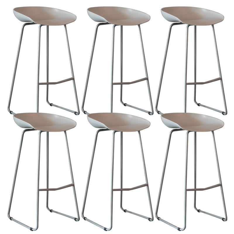 Contemporary Plastic Bar Stool Armless Dining Stool with Metal Base