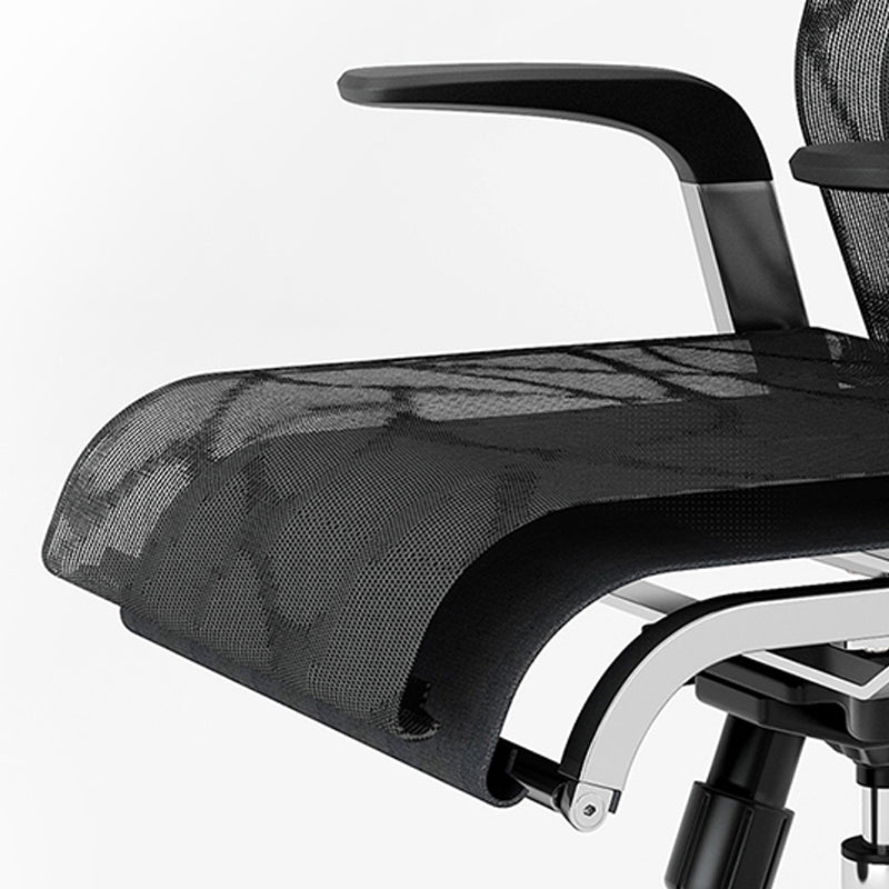 Moderne zwarte zwenkstoel Verstelbare stoelhoogte Vaste wapenstoel