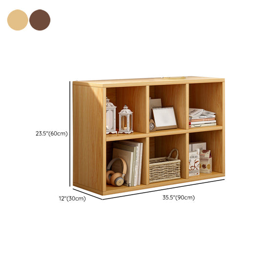 Standard di libreria in legno ingegnerizzato contemporaneo chiuso con gli scaffali