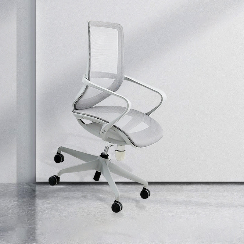 Silla de escritorio de brazos fijos modernos altura de asiento ajustable silla giratoria con ruedas