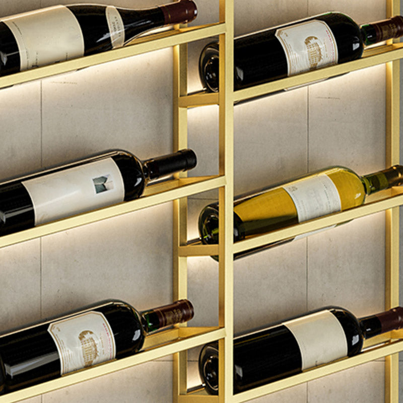 メタルワインラックワイン壁に取り付けられたボトルとガラスラックは、ダイニングルーム用の光なし