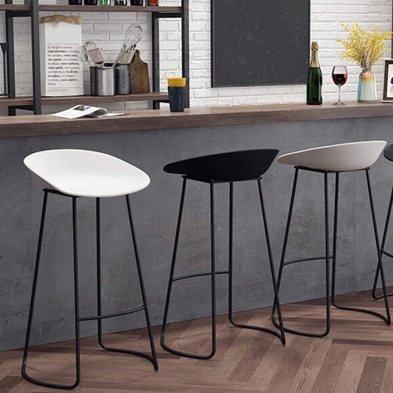 Industrial Plastic Bar Stool Armless Dining Stool with Metal Base Clearhalo 'Bar Furniture' 'Bar Stools' 'bar_stools' 'furn' 'furn_bar_stools' 'Furniture' 'Kitchen & Dining Furniture' 6846564