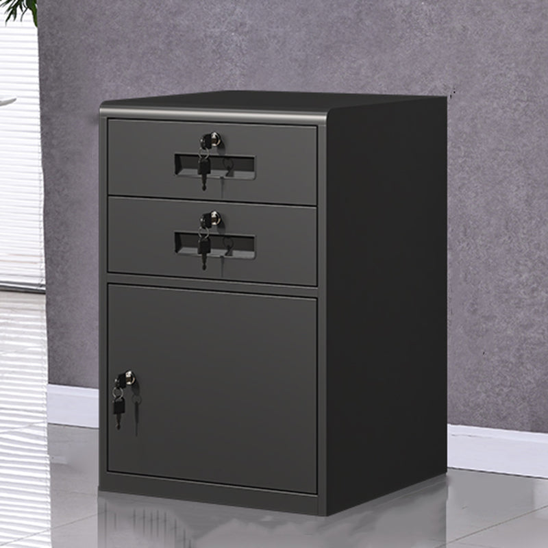 Gabinetto di file verticale in metallo classico con cassetti di bloccaggio