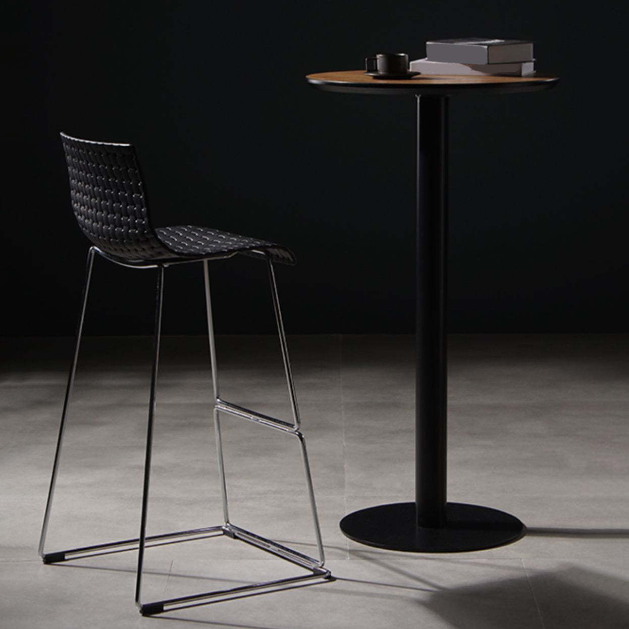 Tabouret de bar sans bras de tabouret de comptoir en plastique industriel pour le salon