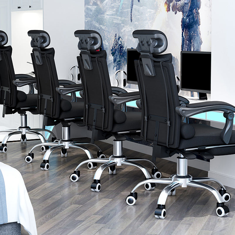 現代のパッド入り武器マネージャーチェアブラックエグゼクティブチェアのオフィスのためのエグゼクティブチェア