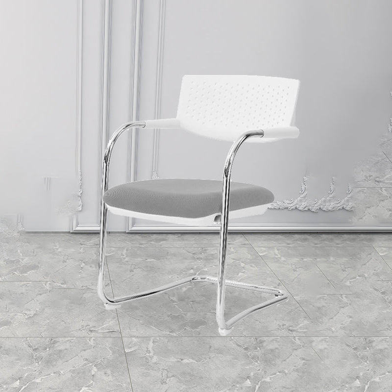 Sedia da ufficio contemporanea senza ruote sedia da scrivania a metà schiena con braccio