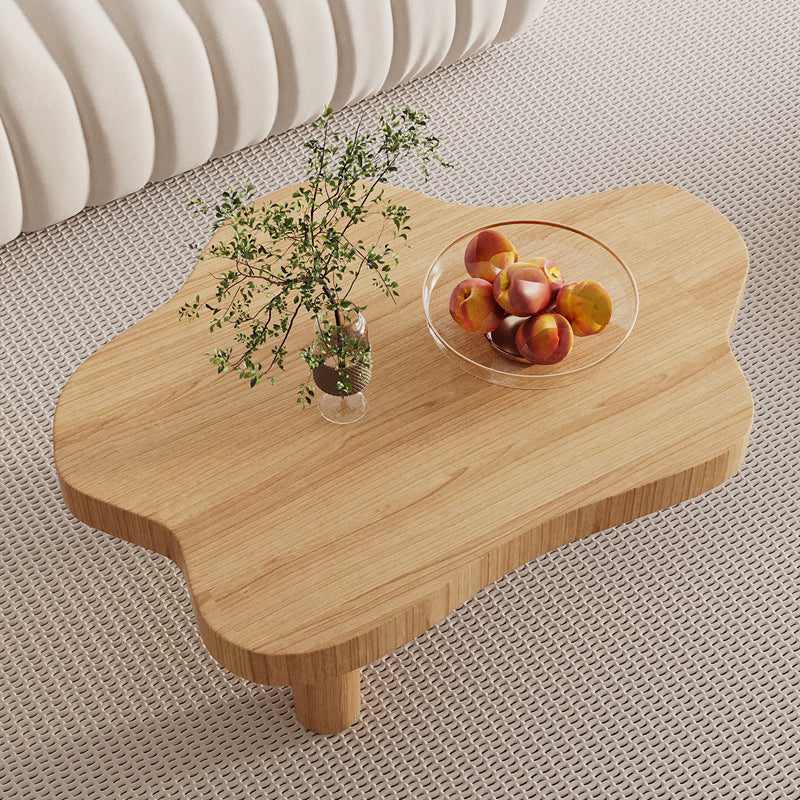 Table basse simple en bois massif, table basse à 3 pieds de forme libre