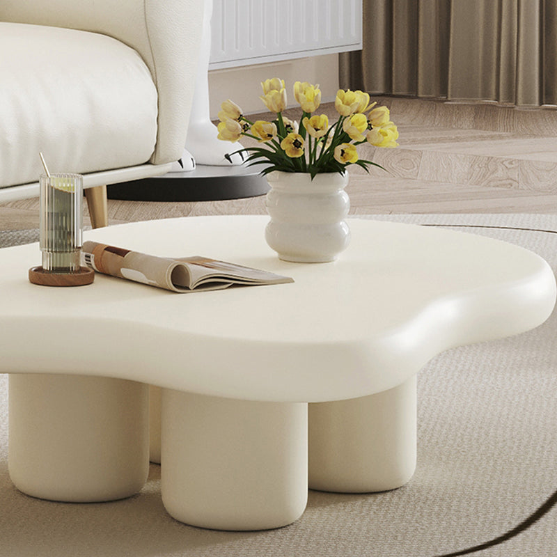 Table basse simple moderne sans table basse à 4 pieds de forme libre pénible