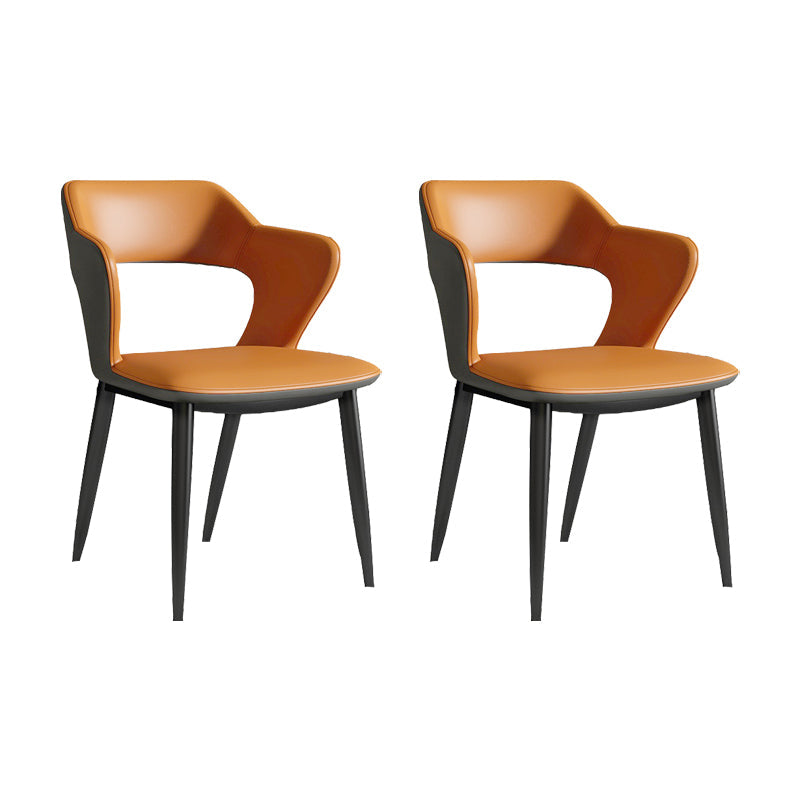 Sillas de comedor de cuero de falso silla de brazo trasero industrial con piernas negras