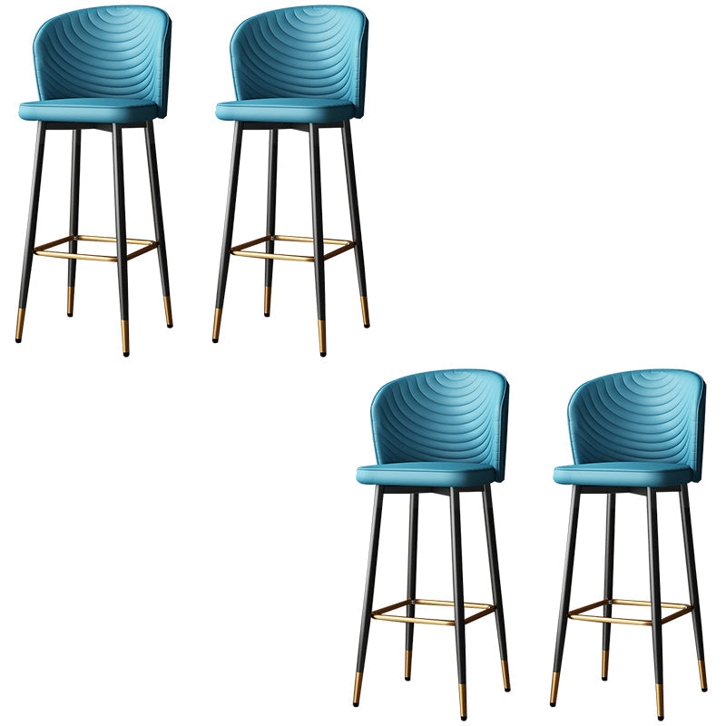 Tabouret de bar en cuir en cuir PU de style moderne avec des jambes en métal