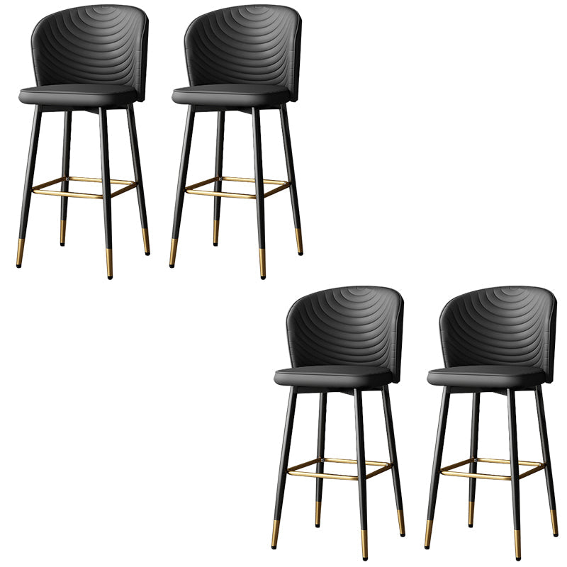 Tabouret de bar en cuir en cuir PU de style moderne avec des jambes en métal