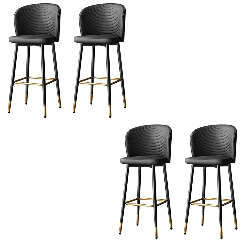 Tabouret de bar en cuir en cuir PU de style moderne avec des jambes en métal