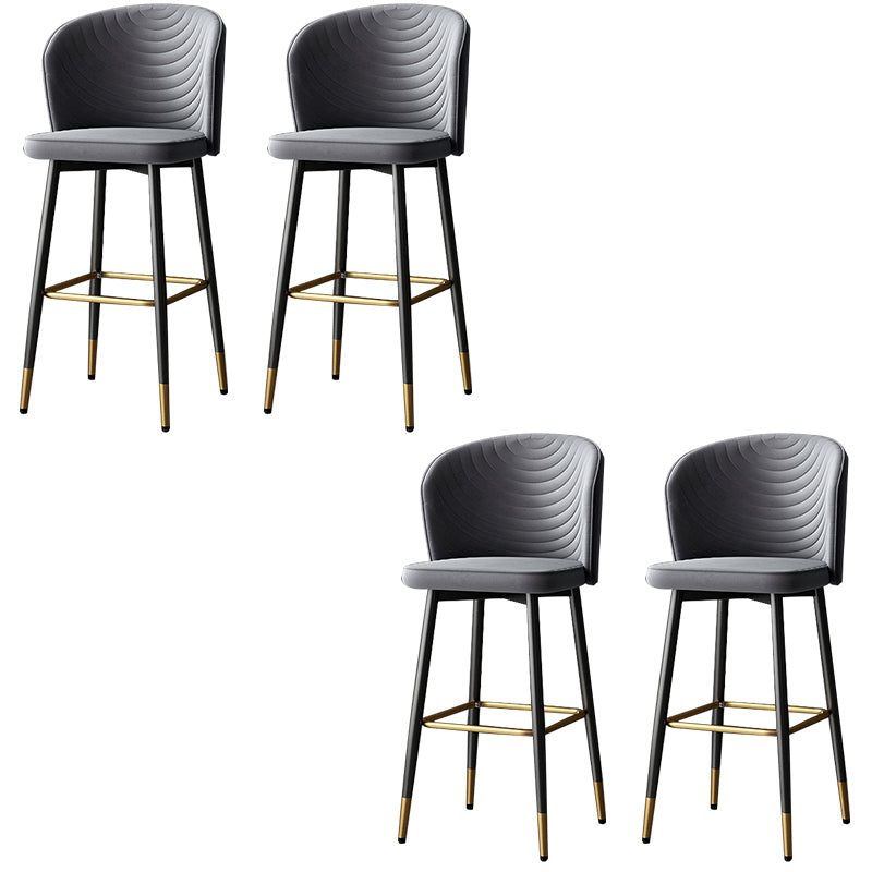 Tabouret de bar en cuir en cuir PU de style moderne avec des jambes en métal