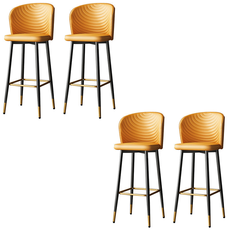 Tabouret de bar en cuir en cuir PU de style moderne avec des jambes en métal