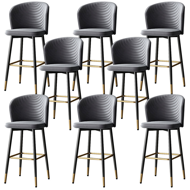 Tabouret de bar en cuir en cuir PU de style moderne avec des jambes en métal